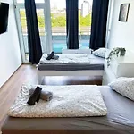 Cologne Fair Apartment With Cathedral View