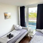 Cologne Fair Apartment With Cathedral View