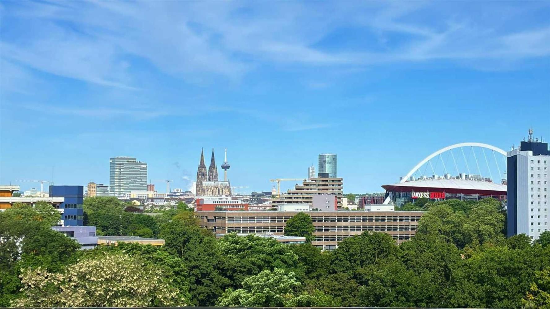 Apartment Fair With Cathedral View